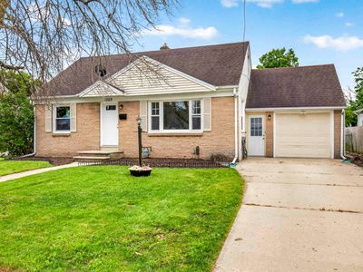 1029 Langlade Ave