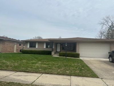 5698 Bingham Dr