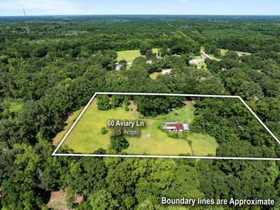 60 Aviary Ln