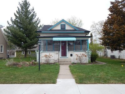 205 10th Ave N