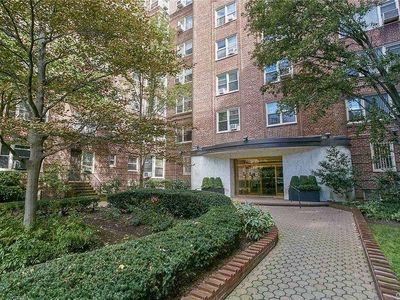 68-61 Yellowstone Blvd APT 610