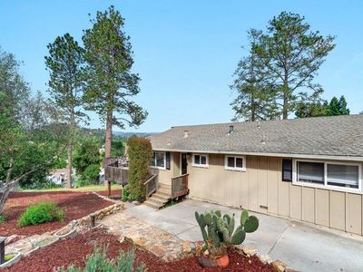 497 Estrella Dr