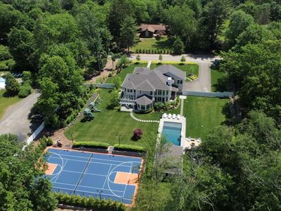 18 East Lane