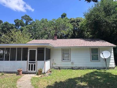 112 Alice St