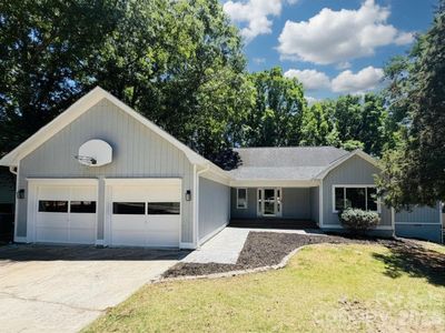 Property at 26037 Windjammer Dr, Tega Cay, SC