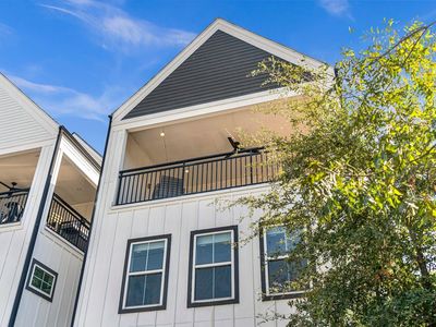 412 N Live Oak St
