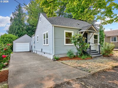 Property at 1136 NE Galloway St, McMinnville, OR