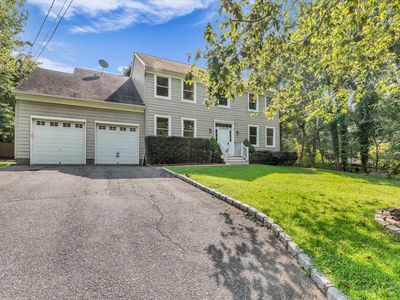Property at 1871 Edwards Ave, Calverton, NY