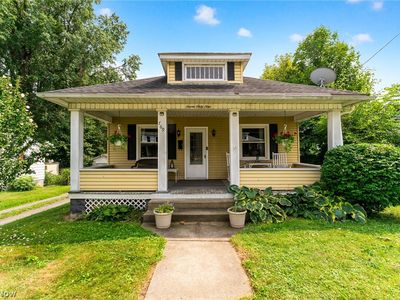 769 Arch St
