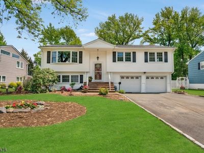 98 Vassar Dr