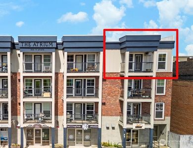 1031 N State Street #402