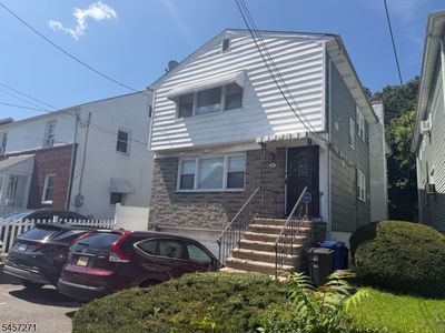 81 Chestnut Ave
