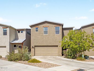 4240 E Columbus Park Pl