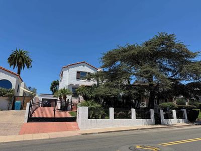 2454 Presidio Dr