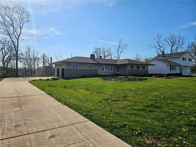 35965 Lake Shore Blvd