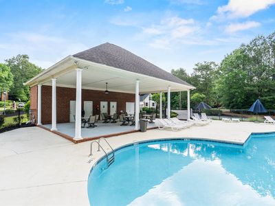 108 Rolling Creek Cir