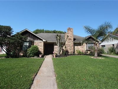 213 Valley Brook Dr