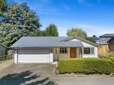 916 87th Avenue NE