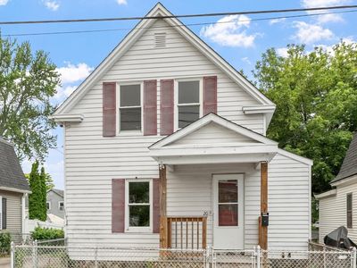 20 Carolyn St