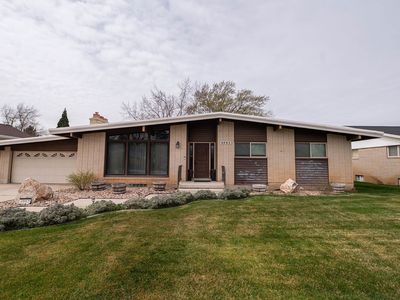 4963 S 2275 W