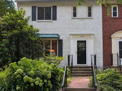 3638 Veazey St NW