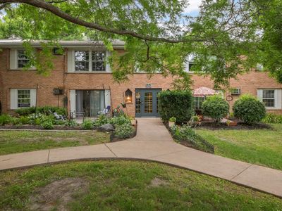1004 Westbrooke Way APT 8