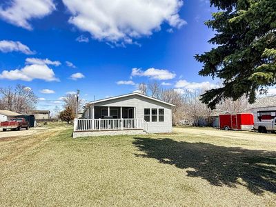 Property at 302 Oakley Dr, Glenburn, ND