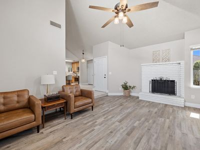 381 E Nees Avenue #101