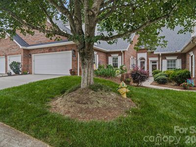 1524 Royalty Cir