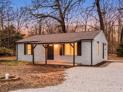 55345 Hollywood Blvd