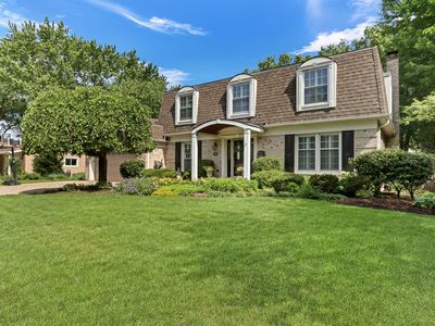 Property at 710 Fairlawn Ave, Libertyville, IL