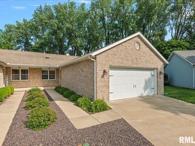 Property at 5201 Deerwood Lk, Springfield, IL