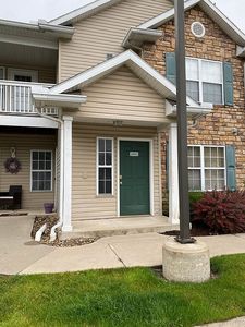 Property at 14943 Lenox Dr, Strongsville, OH