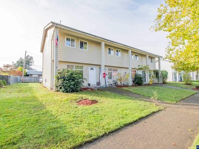 530 34th Ave SE