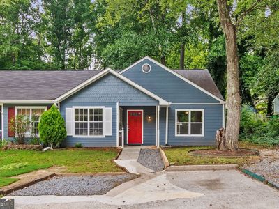5126 Farm Place Dr NE