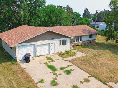 Property at 24 6th Ave W, Ray, ND