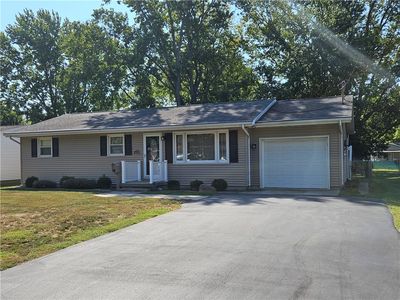 Property at 1219 W Edwards St, Sullivan, IL