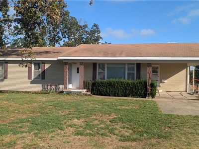 4010 E 320th Rd