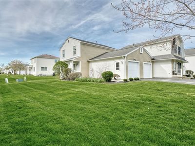 Property at 291 Deerhurst Ln, Webster, NY