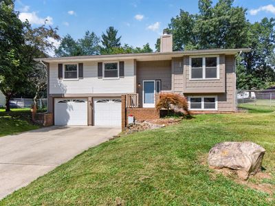 2528 Tricia Dr