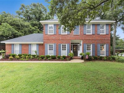 6300 Hillcrest Oaks Dr