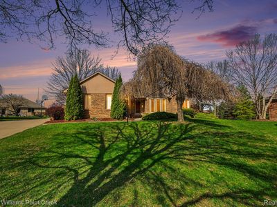 422 Parkland Ct