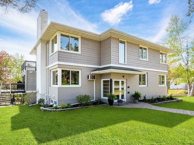 225 N 26th Ave E