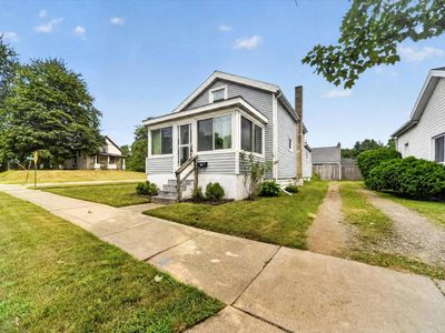 628 W North St