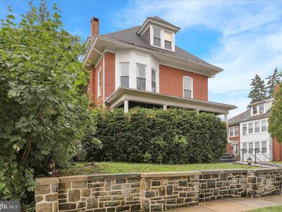 12 Intervilla Ave