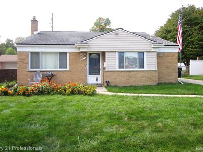 19823 Weyher St