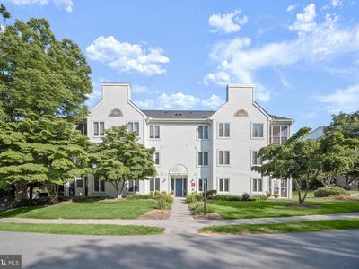 395 Kingsbury Way #C11