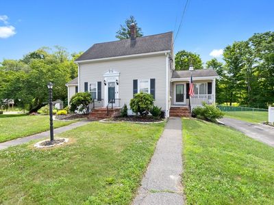 422 Main St