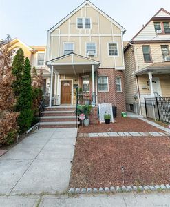 17 S 7th Avenue