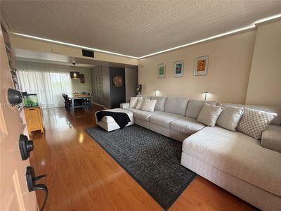 17000 NW 67th Ave APT 402